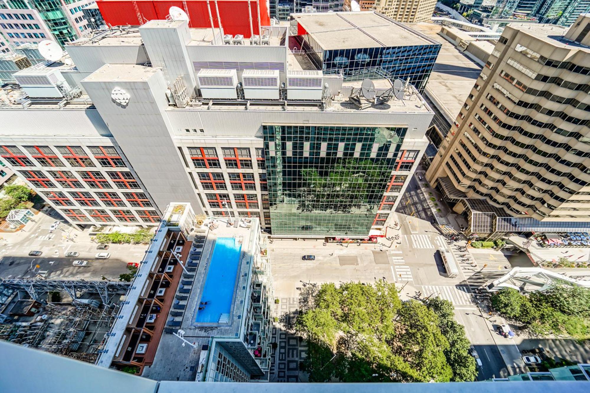 Chol Furnished Suites Heart Of Downtown Toronto, 2 Beds, Free Parking, Cn Tower View 外观 照片