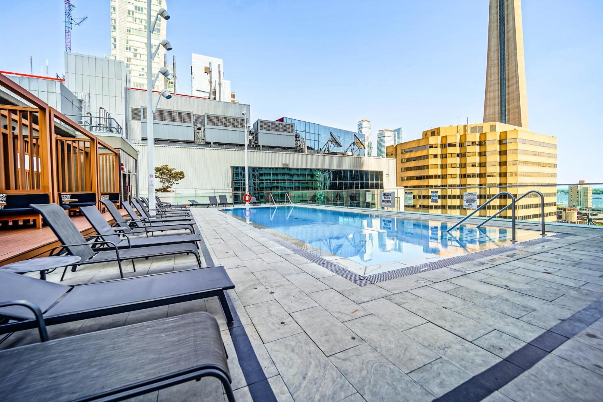 Chol Furnished Suites Heart Of Downtown Toronto, 2 Beds, Free Parking, Cn Tower View 外观 照片