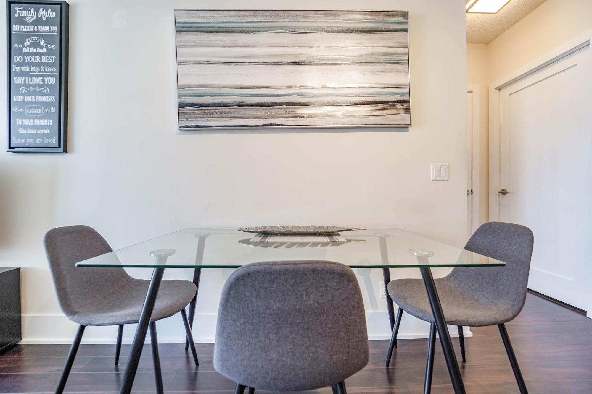 Chol Furnished Suites Heart Of Downtown Toronto, 2 Beds, Free Parking, Cn Tower View 外观 照片