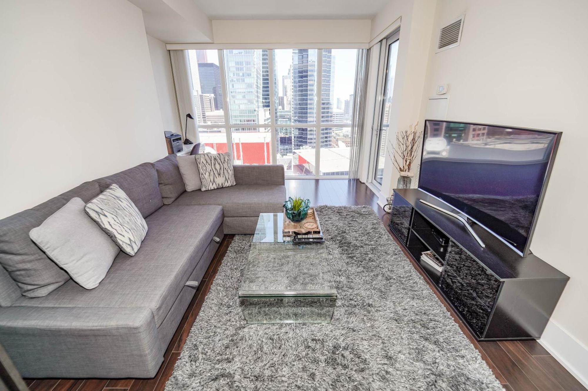 Chol Furnished Suites Heart Of Downtown Toronto, 2 Beds, Free Parking, Cn Tower View 外观 照片