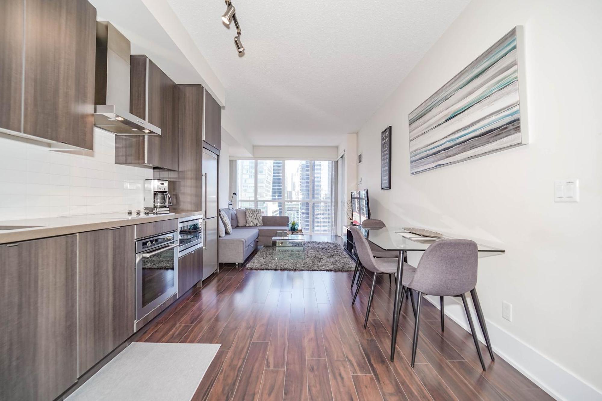 Chol Furnished Suites Heart Of Downtown Toronto, 2 Beds, Free Parking, Cn Tower View 外观 照片