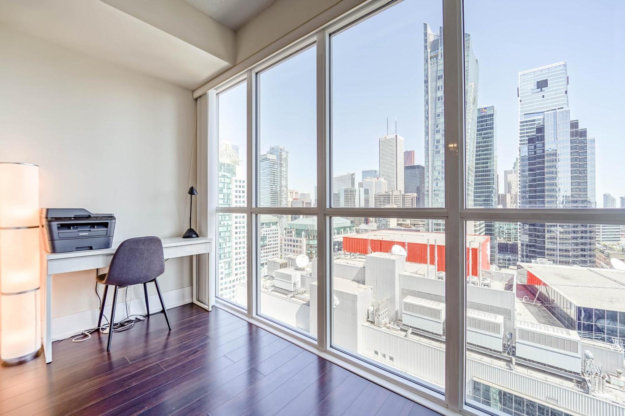 Chol Furnished Suites Heart Of Downtown Toronto, 2 Beds, Free Parking, Cn Tower View 外观 照片