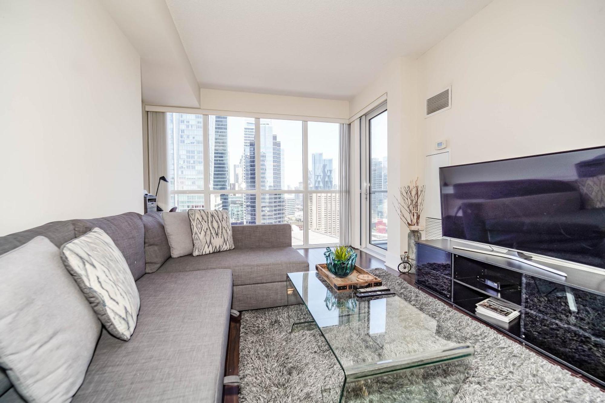 Chol Furnished Suites Heart Of Downtown Toronto, 2 Beds, Free Parking, Cn Tower View 外观 照片